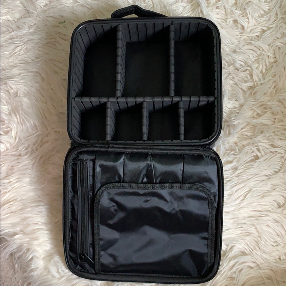 Makeup storage box with handle
